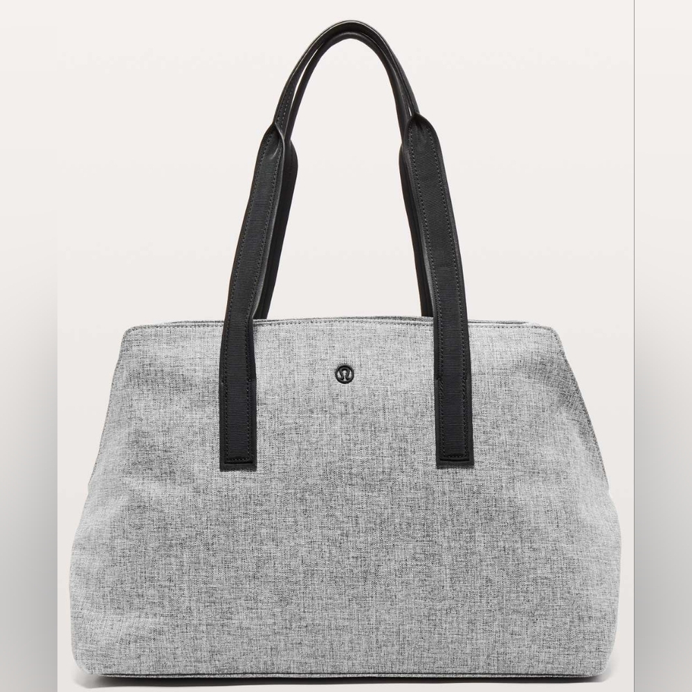 NWT Lululemon Go Getter Bag 26L in Heathered Black 🖤